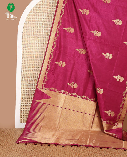 Jamun pink banaras style mango butta dola raw silk saree with bavanji border & bavanji temple style pallu along with geometrical design blouse