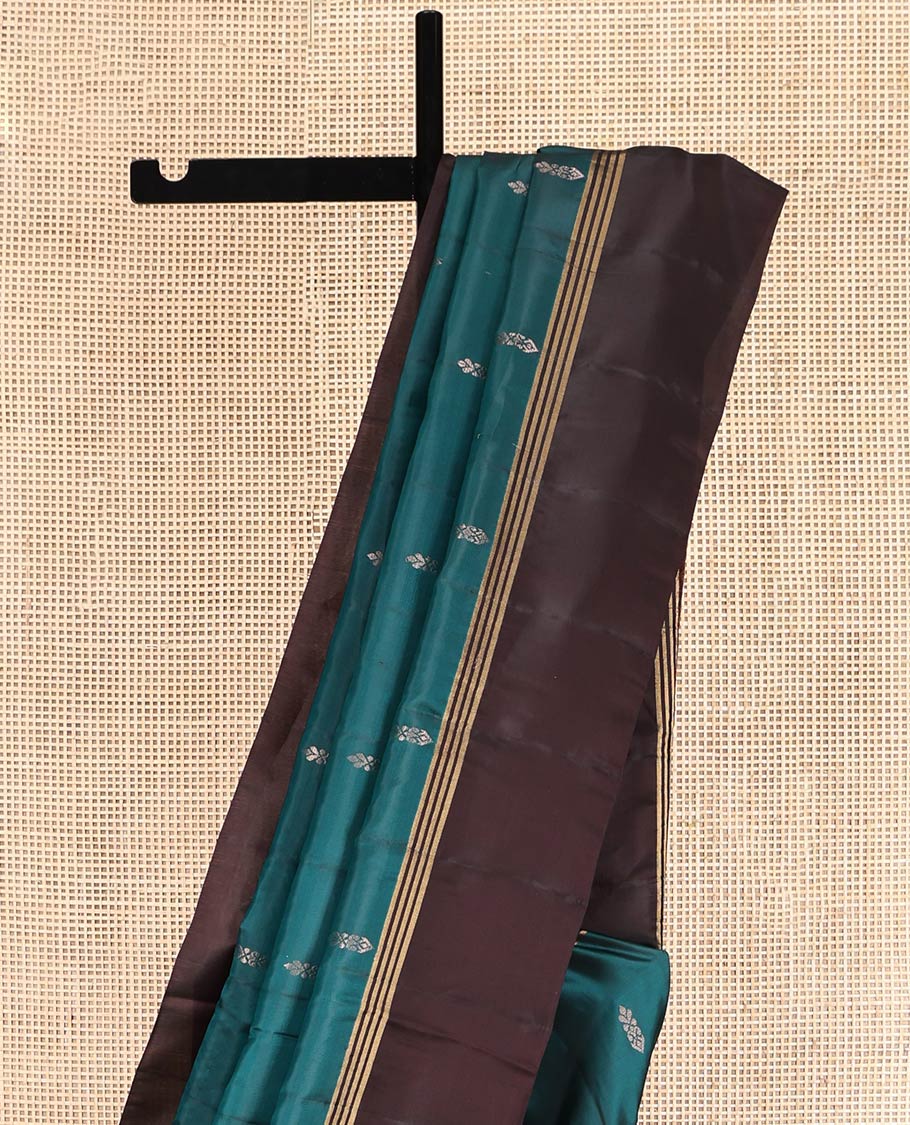 Blue Uppada Silk Saree, Finely Crafted with Zari Buttas, a Contrast Border, Grand Pallu, and a Contrast Blouse