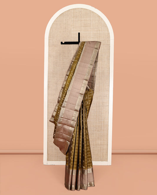 Green Vasundhara Silk Saree, Embellished with Zari Butta Enclosed Checks, Contrast Rettai Pettu Border, Sparsely Woven Pallu, and a Contrast Blouse