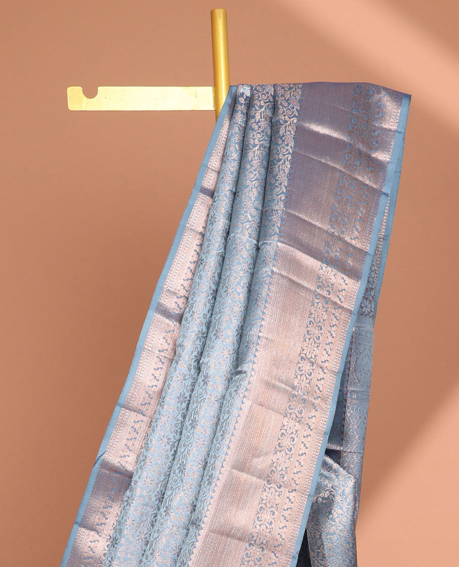 Lavender floral jacquard kancheepuram silk saree with contrast zari design border & argyle design pallu