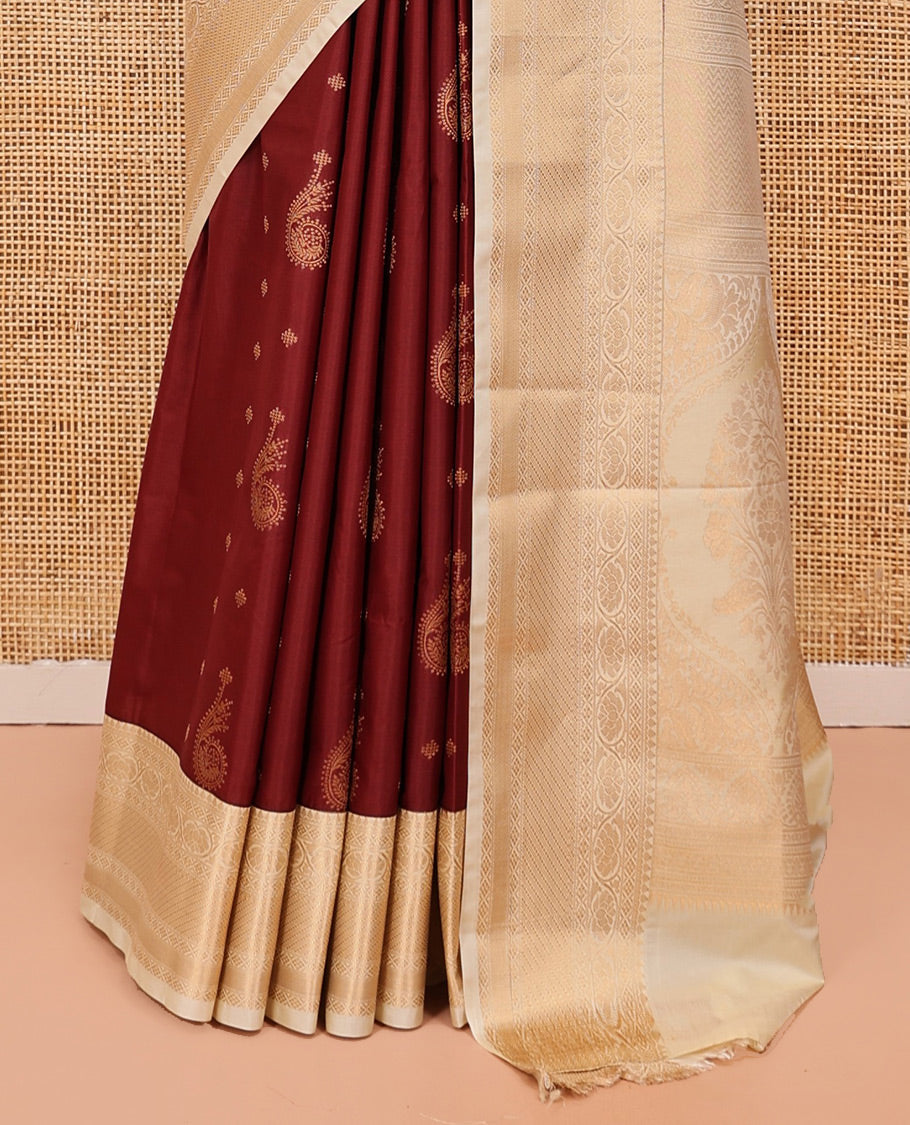 Maroon-Cream Budget Silk Saree, Adorned with Kolam and Floral Buttas, a Contrast Traditional Zari Border, Grand Pallu, and a Contrast Blouse