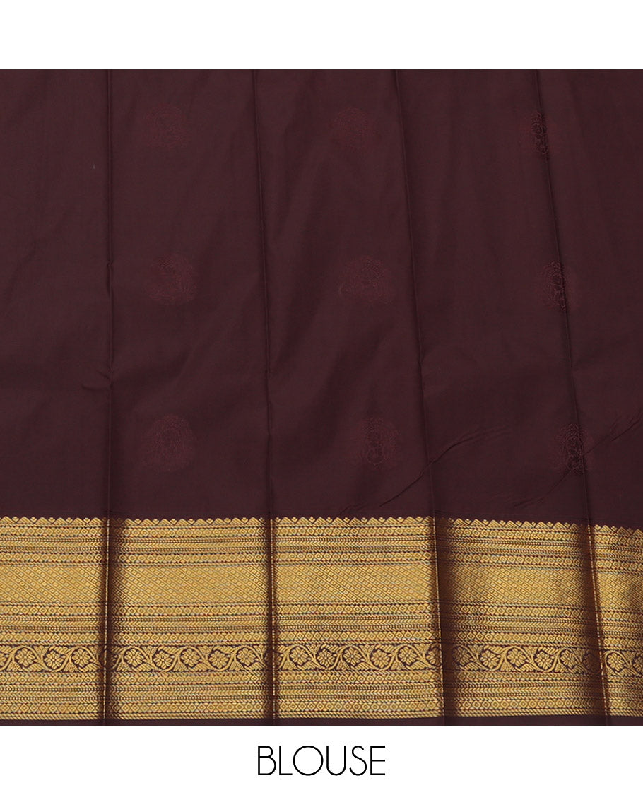 Green Budget Silk Saree, Embellished with Zari Buttas, Complemented by a Contrast Traditional Zari Border, Grand Pallu, and a Contrast Blouse