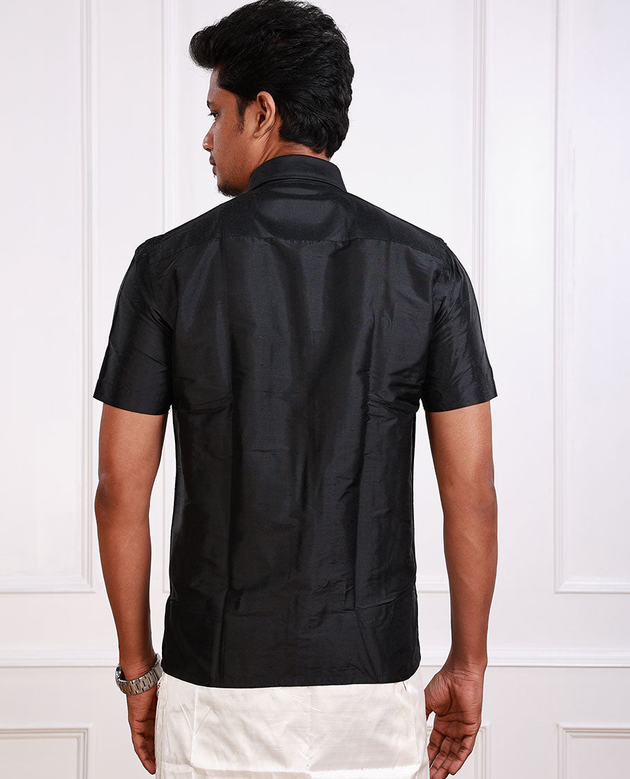 Mark Anderson black solid pure-silk half-sleeve regular-fit shirt