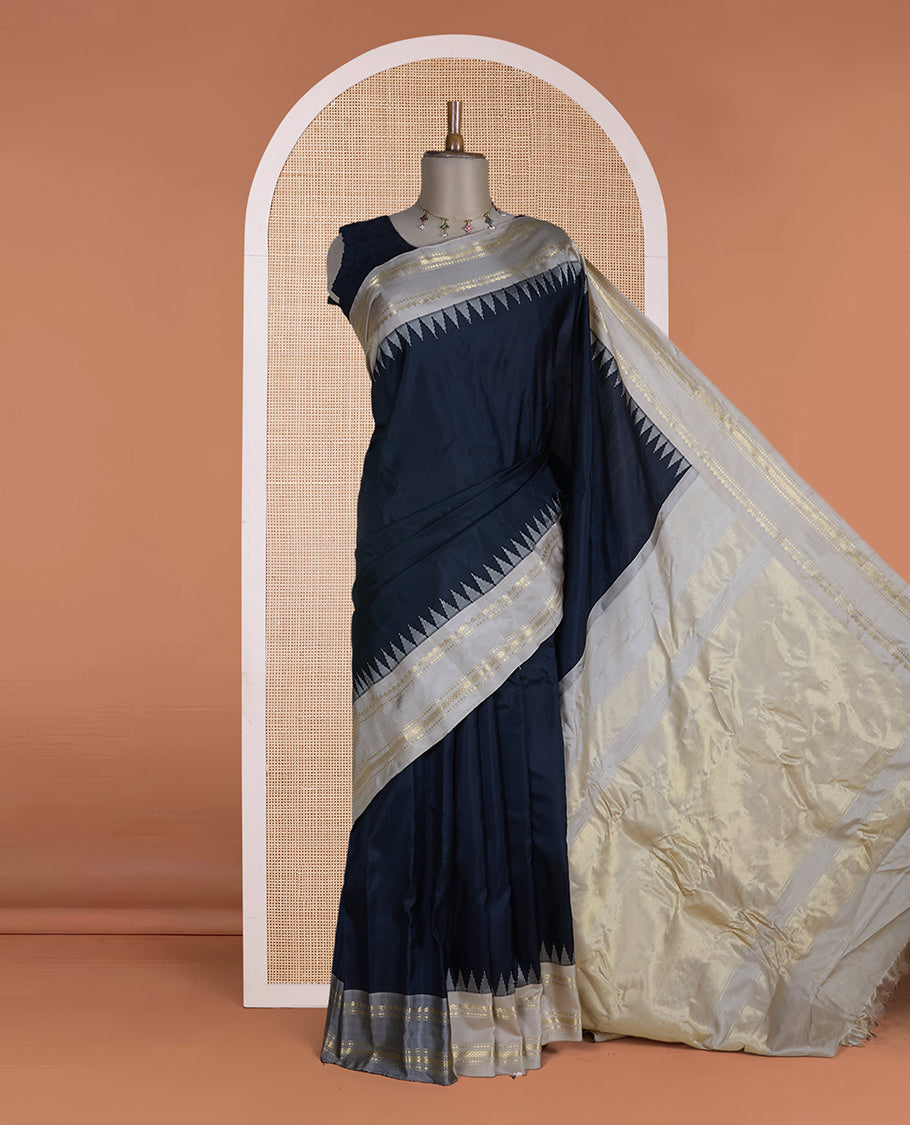 Black plain design gadwal silk saree, contrast rettai pettu temple traditional zari design border & gleaming gold zari pallu