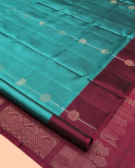Green Mayuri Lite Silk Mix Saree, Woven with Floral Stripes, Complemented by a Contrast Zari Border, Pallu of Geometric Designs, and a Contrast Blouse