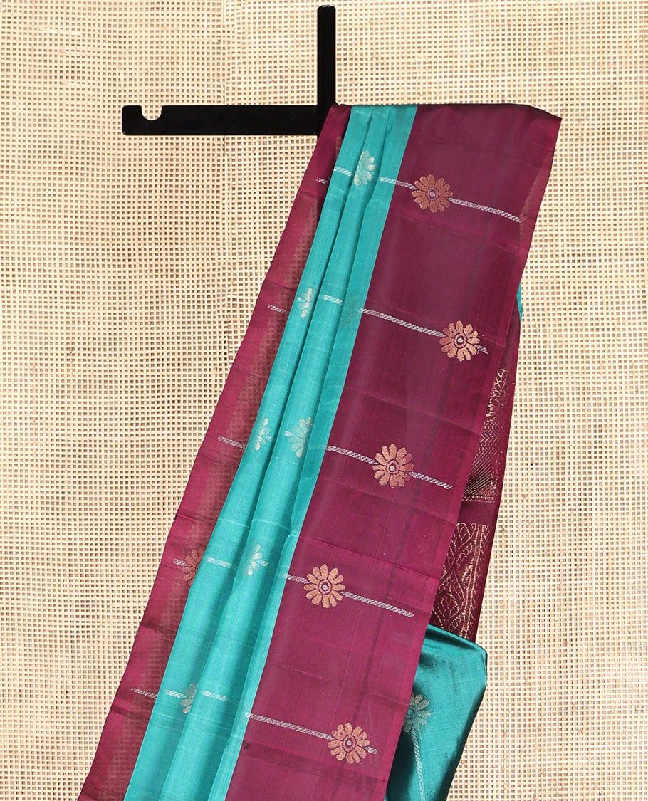 Green Mayuri Lite Silk Mix Saree, Woven with Floral Stripes, Complemented by a Contrast Zari Border, Pallu of Geometric Designs, and a Contrast Blouse