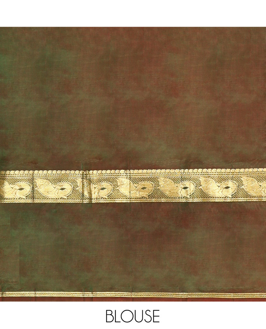 Green Plain Kanchipuram Silk Saree, Complemented by a Contrast Rettai Pettu Border of Manga, Neli, Banaras, and Meen Designs, Pallu of Zari Designs, and Paired with a Contrast Blouse