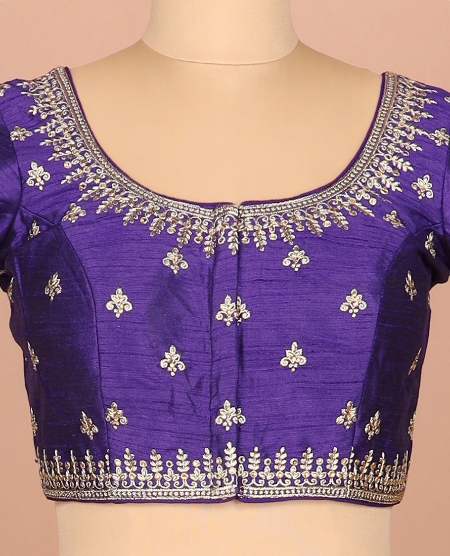 Ink blue thread embroidered front-and-back round elbow-sleeve readymade blouse