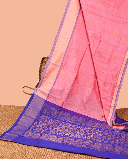 Pink kuppadam cotton saree with buttas, plain border & contrast pallu of paisleys