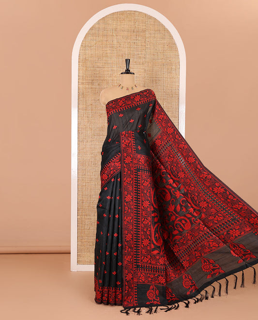 Black and red floral thread buttas woven jute cotton saree, floral thread weave border, floral-paisley weave pallu, and a matching blouse
