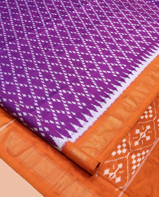 Purple Pochampally Ikat Silk Saree, Elevated with Ikat Jaal Designs on Its Body, Complemented by a Contrast Temple Border, Pallu of Ogee Pattern in Ikkat Weave, and Paired with a Contrast Blouse
