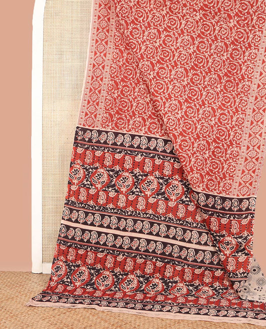 Red Machine-Printed Kalamkari Cotton Saree, Accentuated with Batik-Style Printed on Its Body, Self-Printed Border, Pallu of Batik Floral Print, and Paired with a Printed Blouse