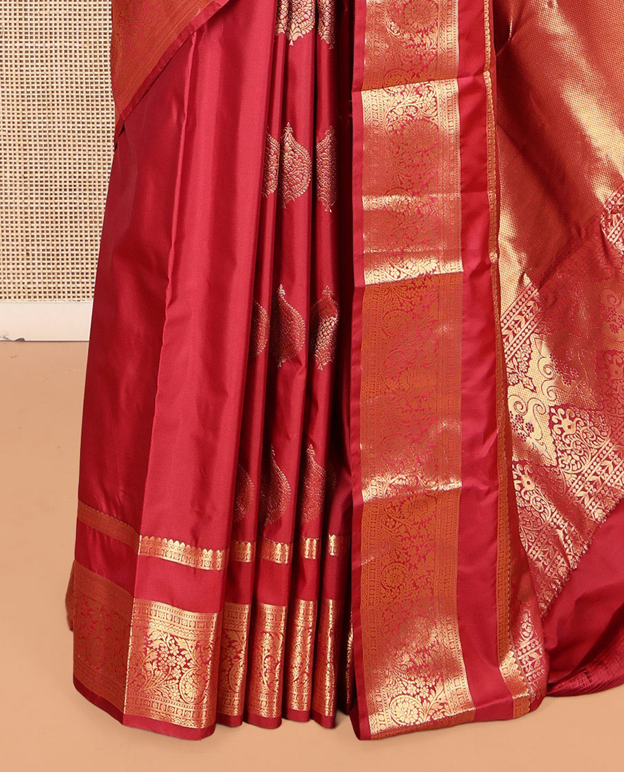 Red Budget Silk Saree, Featuring Zari Buttas, Highlighted by a Traditional Zari Rettai Pettu Border, Grand Pallu, and a Matching Blouse