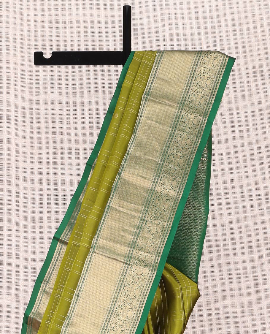 Green Contrast Checks Vasundhara Silk Saree