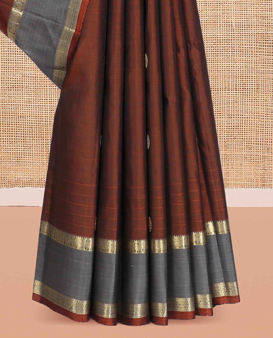 Brown Kanchipuram Silk Saree, Artfully Detailed with Mayil-Chakram Buttas, a Contrast Rettai Pettu Border of Mayil and Chakram Designs, Jaal Pallu, and a Contrast Blouse