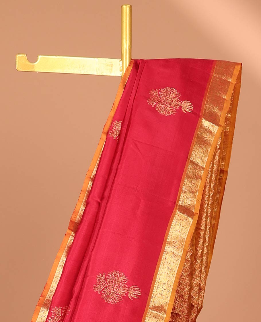 Red buttas kancheepuram silk saree with contrast zari design border & checked zari design pallu