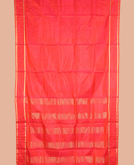 Red plain nine-yard silk saree, rettai pettu zari mayil kann border, and pallu of rekku, and mayil kann designs