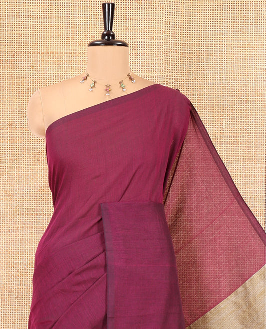Borderless Wine Plain Khadi Mul Cotton Saree, a Contrast Heathered Pallu, and a Matching Blouse