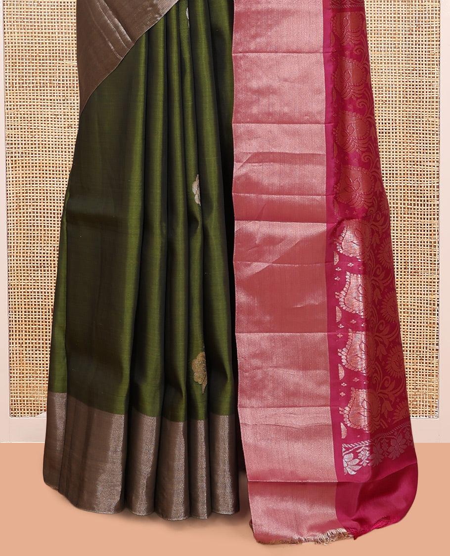 Dark Green Semi Uppada Saree, Decked up with Hibiscus Floral Buttas, a Bavanji Border, Contrast Intricate Pallu, and a Contrast Blouse