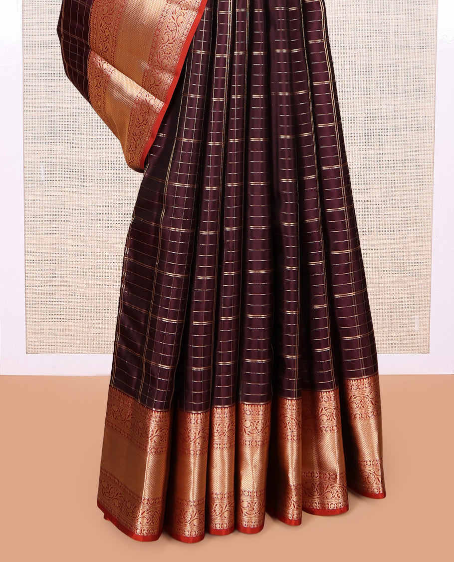 Brown Checked Vasundhara Lite Silk Mix Saree, a Contrast Kodi Visiry-Mayil Kann Border, a Contrast Blouse