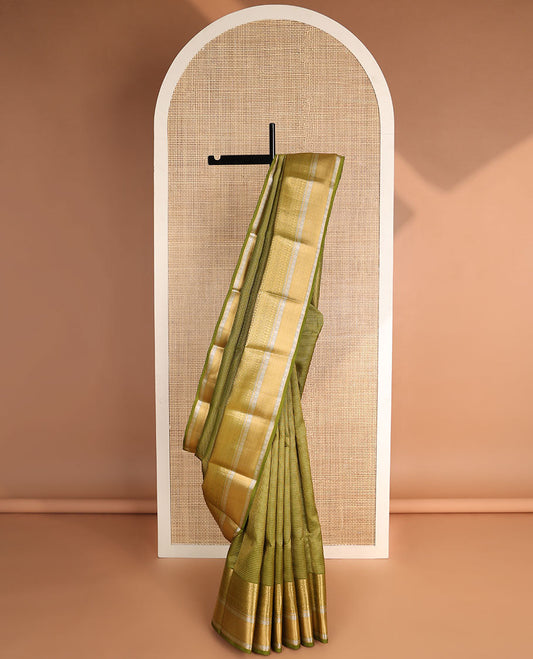 Green checked vasundhara elite silk saree with contrast traditinal zari design border & jaal design pallu