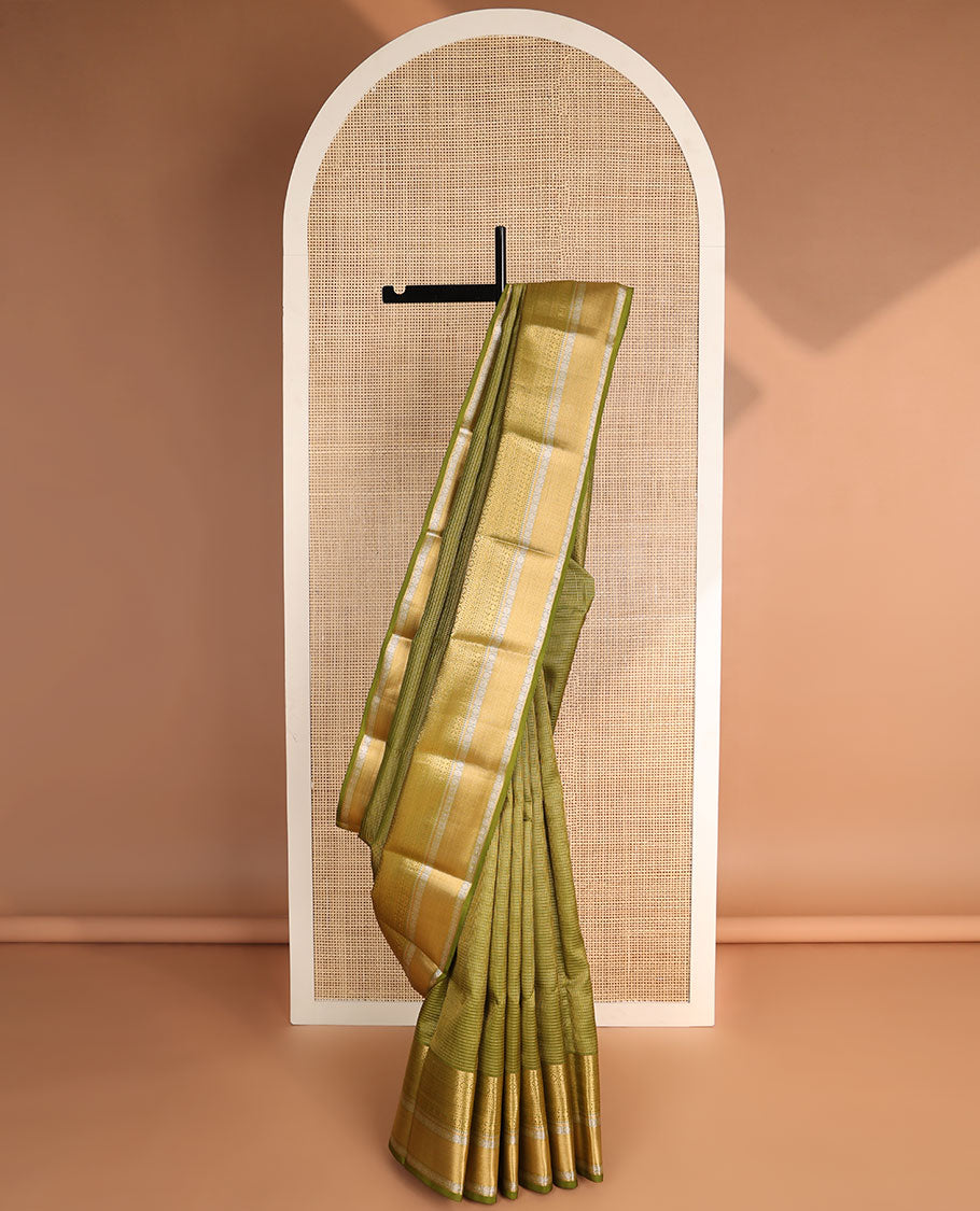 Green checked vasundhara elite silk saree with contrast traditinal zari design border & jaal design pallu