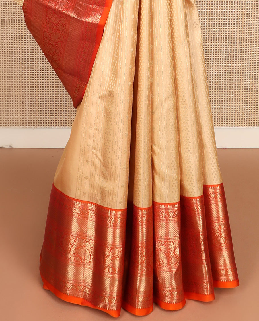 Sandal zari design silk saree, contrast border of rekku, banaras, muthu, kuyil kann, kodi visiry, and paisley designs, and floral jaal pallu