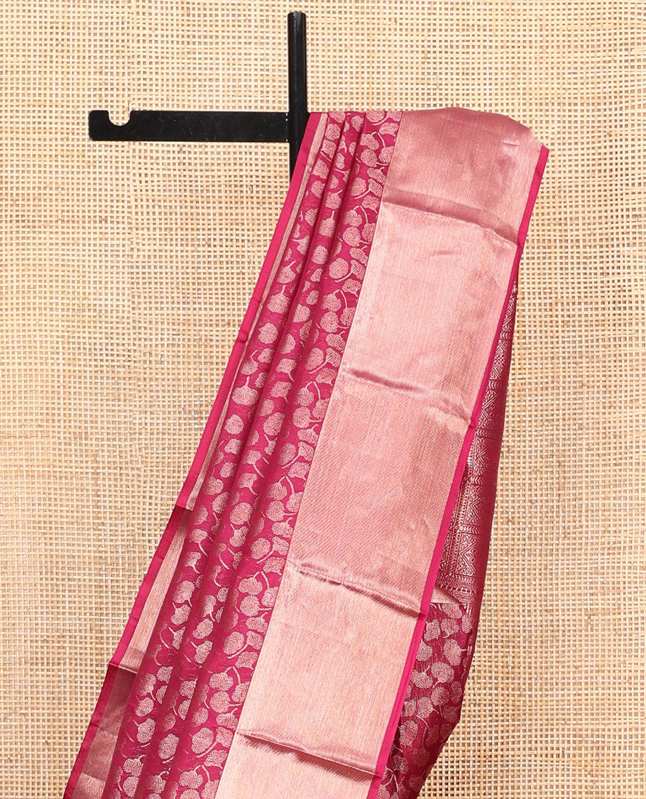 Wine Kanchipuram Wedding Silk Saree, Gleamed Up with Floral Buttas on Its Body, Highlighted by a Zari Border, Pallu of Geometric Designs, and Paired with a Matching Blouse