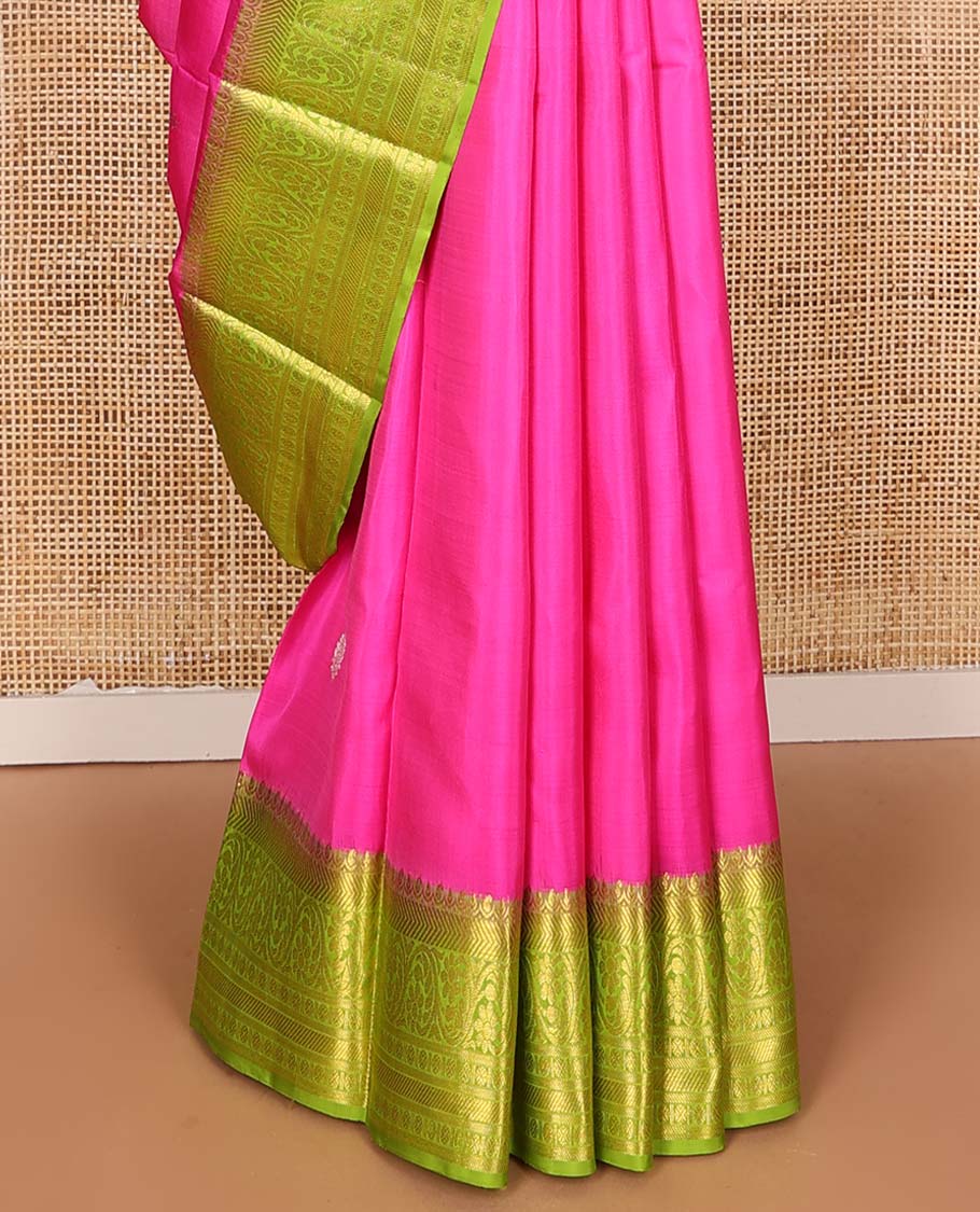 Pink zari buttas Kanchipuram silk saree, contrast zari border of vanki, kodi visiry, and poun designs, and contrast pallu of jaal design