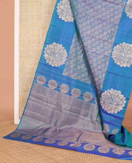 Borderless multi-color ragkat-style striped and floral creeper Kanchipuram designer saree, zari-rich vanki design pallu