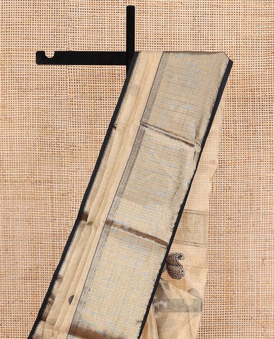 Sandal buttas Mageshwari cotton saree, contrast chevron zari striped border, and pallu steeped with paisleys