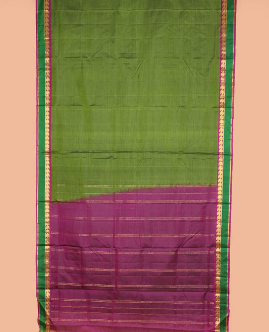 Olive green vazhaipoo striped ten-yard silksaree,contrast rettai pettu border of kathir & kuyil kann manga design & zari striped pallu