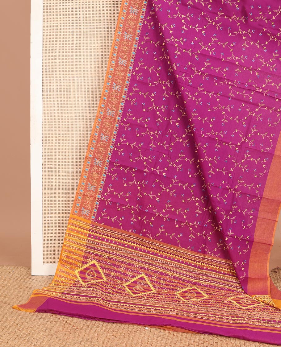 Purple floral vine printed chirala cotton saree, contrast floral printed border & diamond patterned floral print pallu