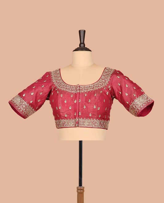 Red thread embroidered front-and-back round elbow-sleeve readymade blouse