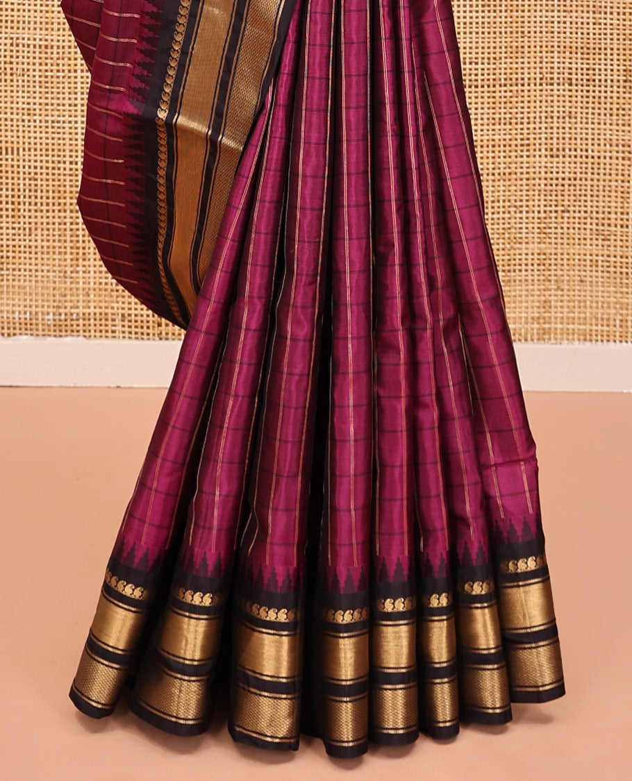 Magenta and Dark Purple Vasundhara Lite Silk Mix Saree, Graced with Checked Design All Over Its Body, Complemented by a Contrast Thazampoo Rekku Border of Manga Mokku, Muthu, and Mayil Kann Designs, Grand Pallu, and Paired with a Contrast Blouse