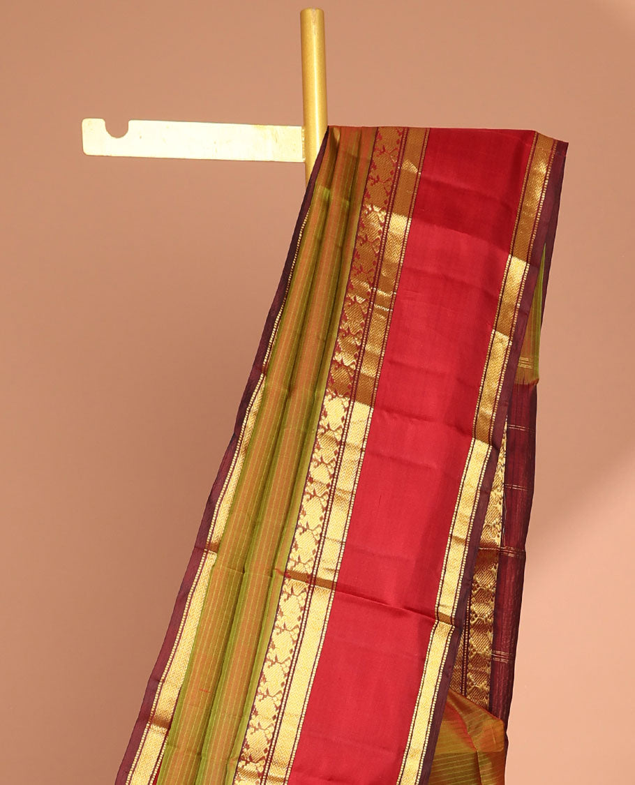Brown kancheepuram silk saree with contrst border of banaras, muthu design & intricate zari design pallu