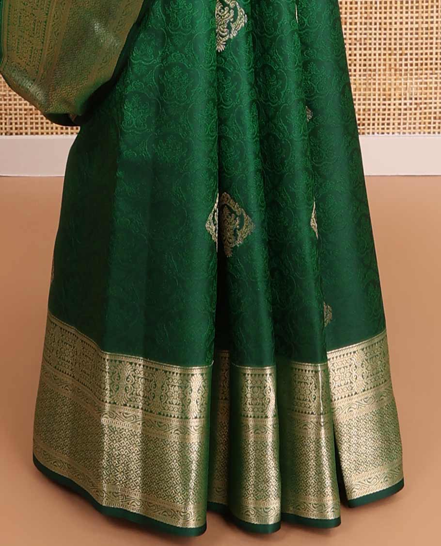 Bottle green floral jacquard kancheepuram silk saree with self floral design border & jaal design pallu
