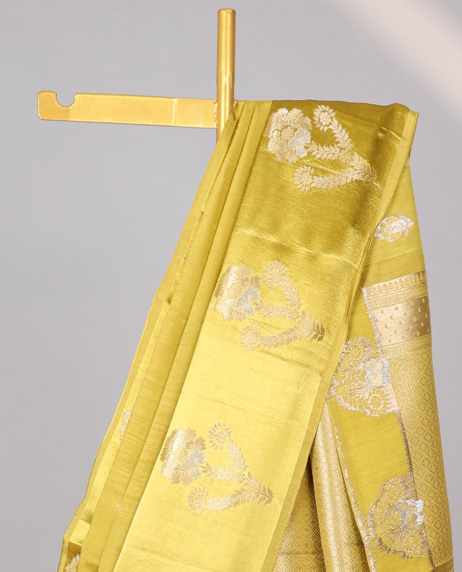 Green floral motifs mushru silk saree with self floral design border & pallu of intricate zari design