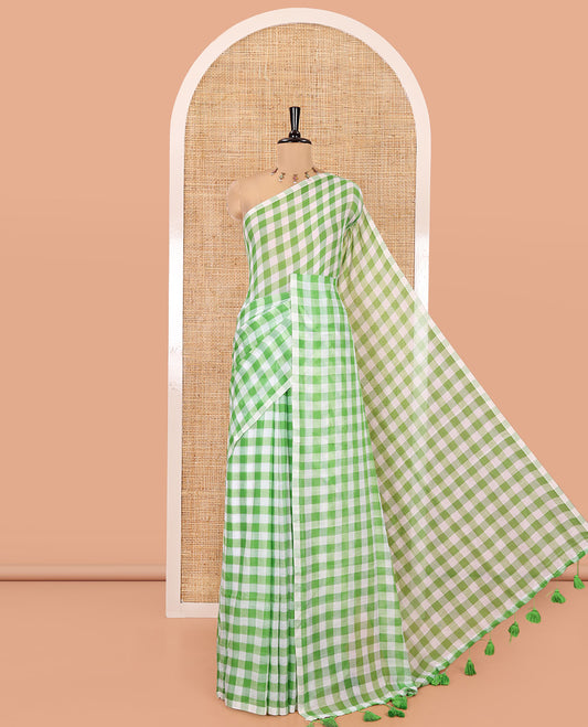 Borderless Green Khadi Mul Cotton Saree, Adorned with Micro-Checks and No Blouse
