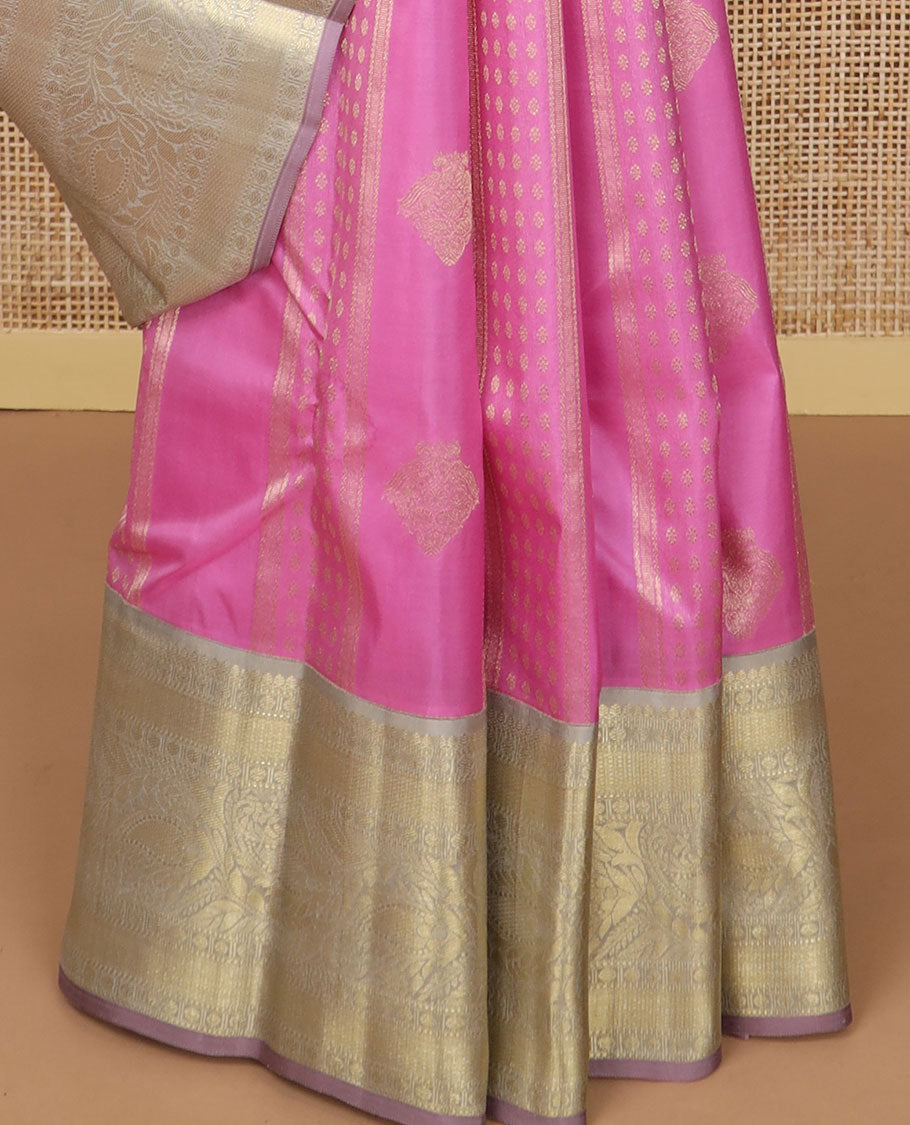Light pink floral design silk saree with contrast korvai zari design border & intricate zari design pallu