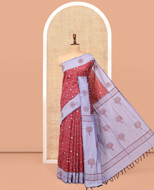 Red Poly Cotton Saree, Steeped with Star Motifs, Complemented by a Contrast Star Motifs Border, Printed Pallu, and a Contrast Blouse