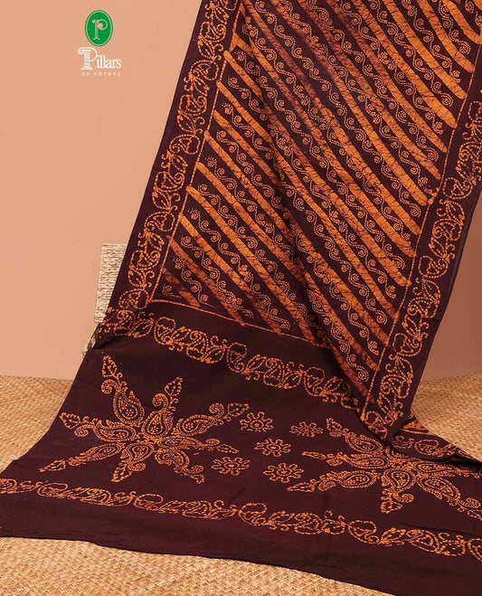 Brown batik design sungudi cotton saree with bandhini design border & bandhni design pallu