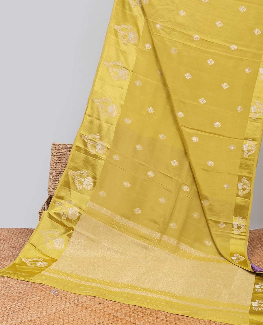 Green floral motifs mushru silk saree with self floral design border & pallu of intricate zari design