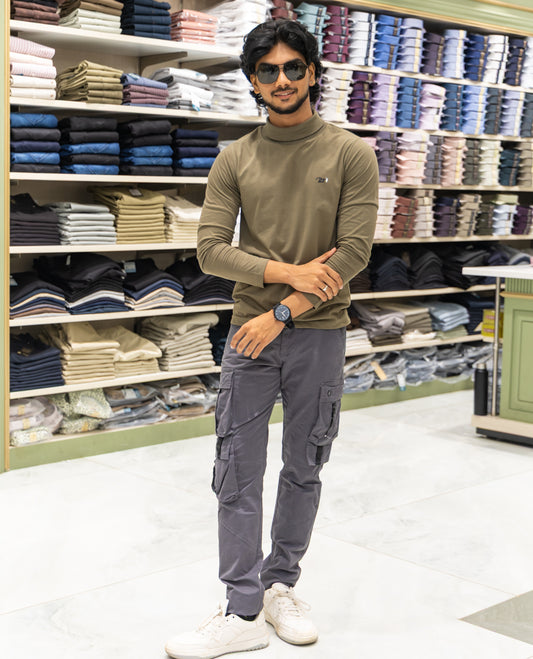 Green Plain Cotton-Blended Turtleneck T-Shirt Comes with Full Sleeves, a Slim Fit, and Regular Length