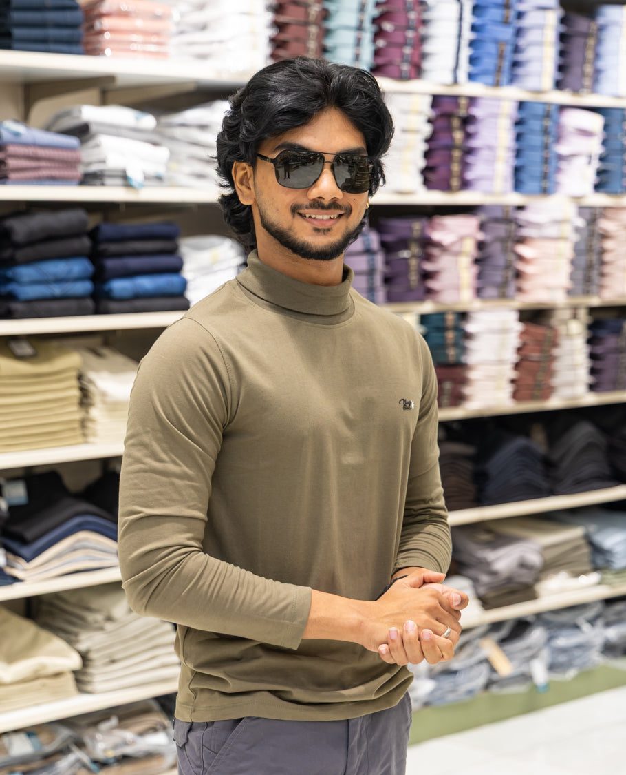 Green Plain Cotton-Blended Turtleneck T-Shirt Comes with Full Sleeves, a Slim Fit, and Regular Length