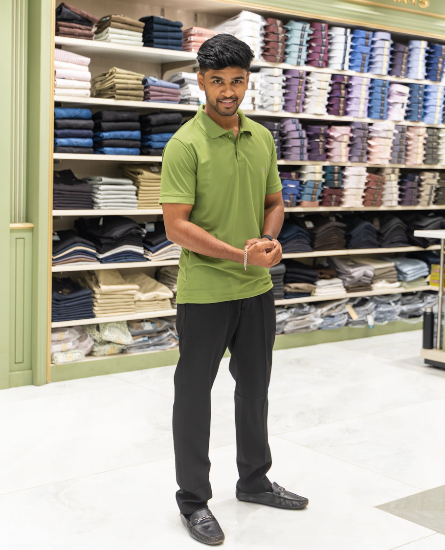 Green Plain Cotton-Blended Polo T-Shirt Comes with Half Sleeves, a Slim Fit, Cuban Collar, and Regular Length