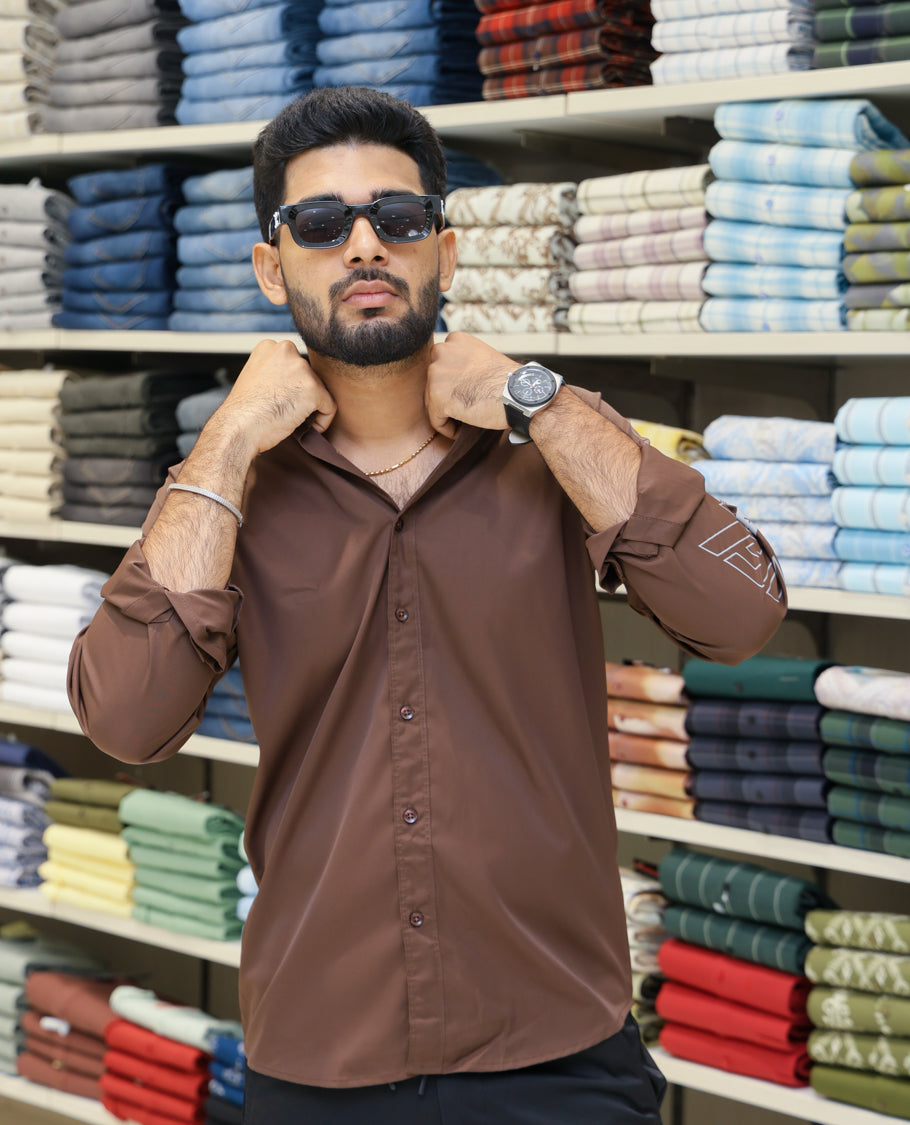 Brown Cotton-Blended Casual Shirt Features Back Print, Full Sleeves, Spread Collar, Regular Fit and Regular Length
