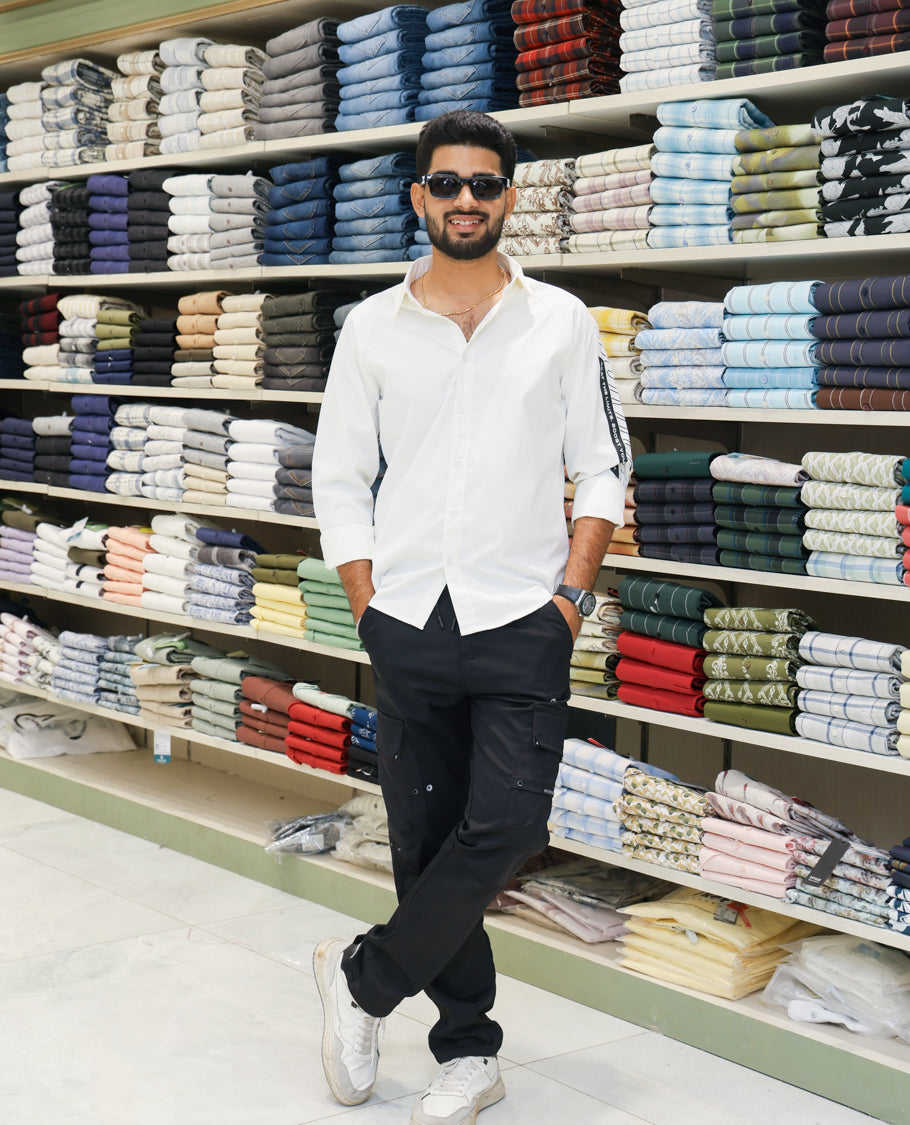 White Cotton-Blended Casual Shirt Features Back Print, Full Sleeves, Spread Collar, Regular Fit and Regular Length