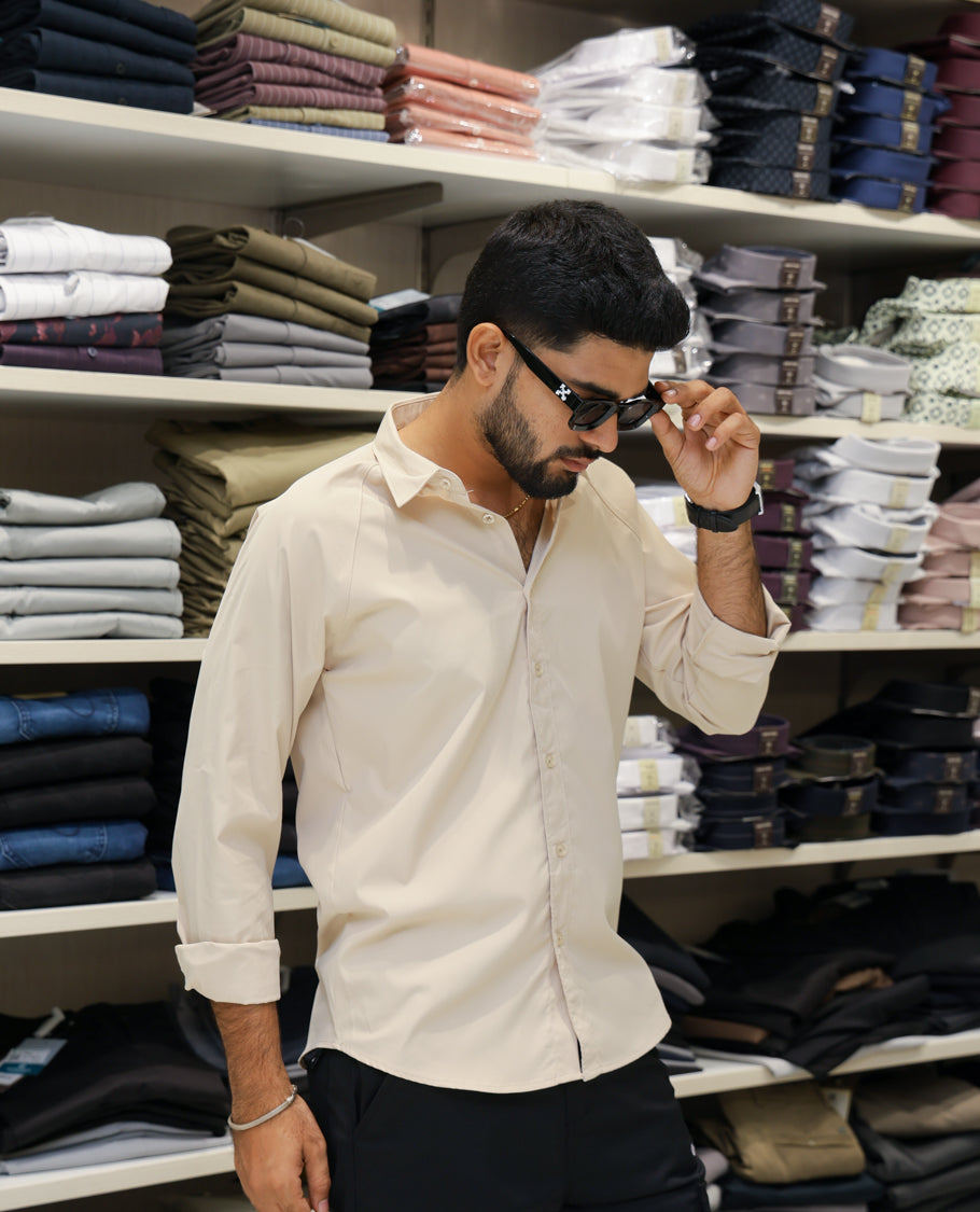 Cream Cotton-Blended Casual Shirt Features Back Print, Full Sleeves, Spread Collar, Regular Fit and Regular Length