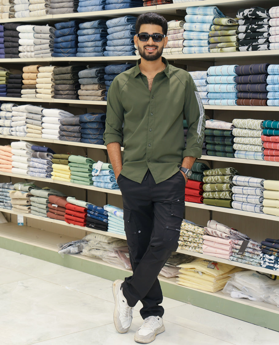 Dark Green Cotton-Blended Casual Shirt Features Back Print, Full Sleeves, Spread Collar, Regular Fit and Regular Length